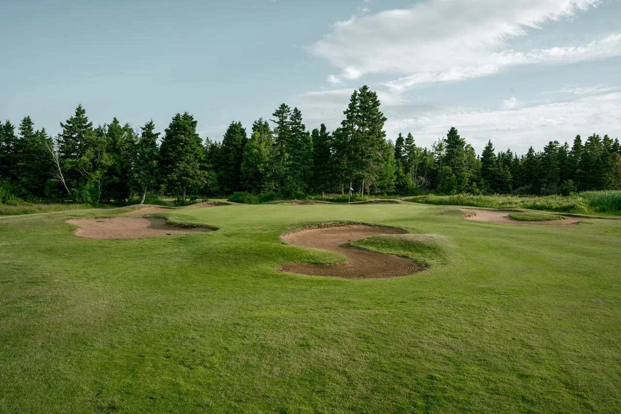 Hole 3 gallery