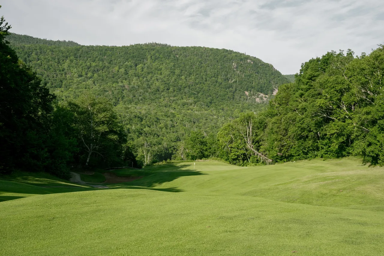 Hole 8 gallery