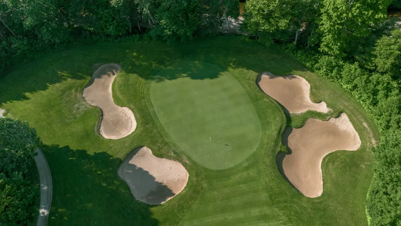 Hole 10 gallery